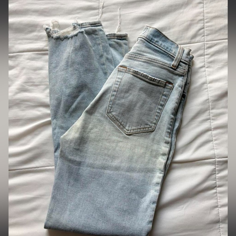 Abercrombie & Fitch Light Blue High-Rise Women's Jeans